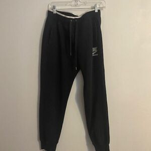 Nike Sportswear Black/White Fleece jogging pants, size M